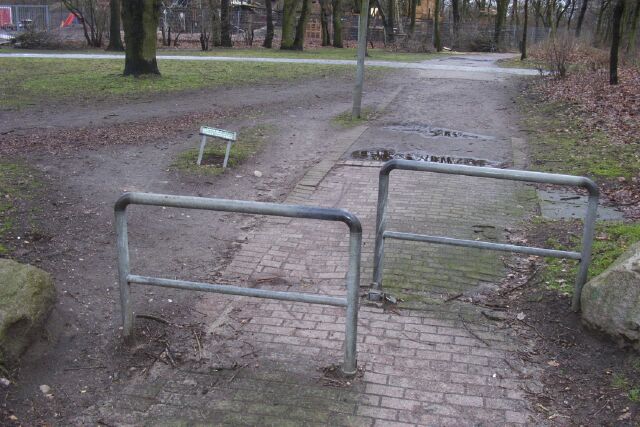 Alltagsnetz Radverkehr Altona im Park - zwischen Heinrich-Plett-Straße und Osdorfer Landstraße