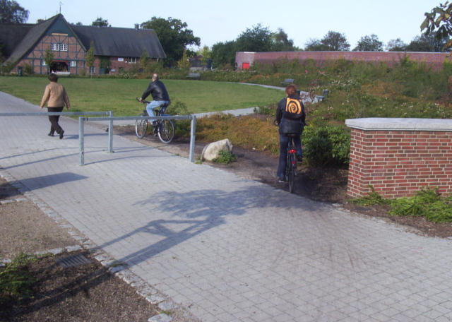 Alltagsnetz Radverkehr Altona im Park (über dem Elbtunnel /Agathe-Lasch-Weg)