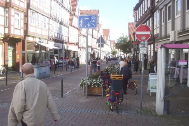 Schuhstraße im September 2005